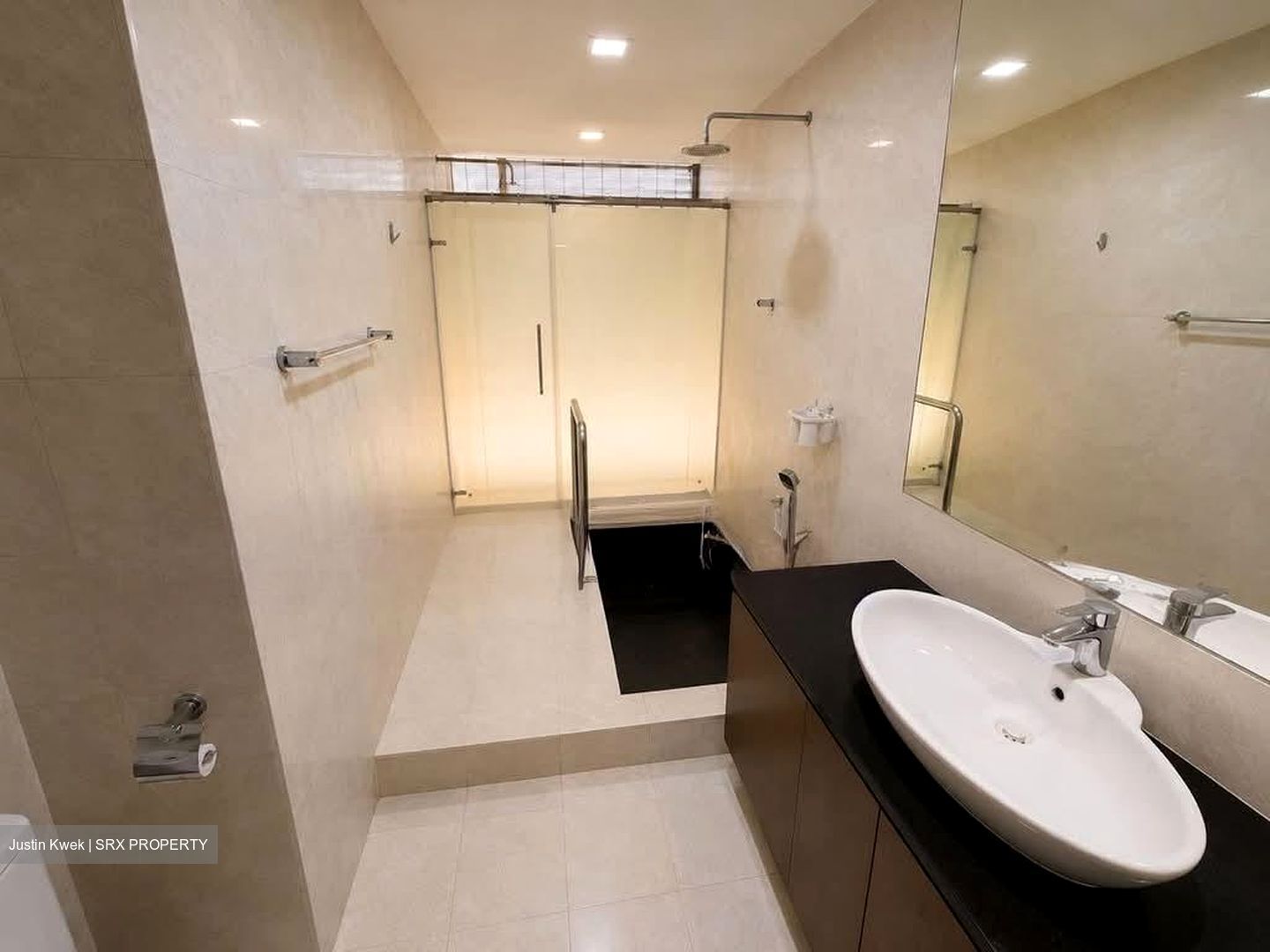 Bukit Villas (D25), Semi-Detached #574404091